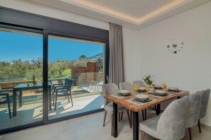 3 bedrooms, soundproofing, iron/ironing board, free WiFi - AZOR (Zakynthos)