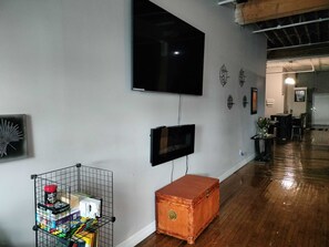 Apartment, 1 Bedroom | Interior - Downtown Detroit Loft - Fully equipped & Absolutely Gorgeous theme by RedAwning (Detroit)