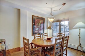Condo, 1 Bedroom | Dining