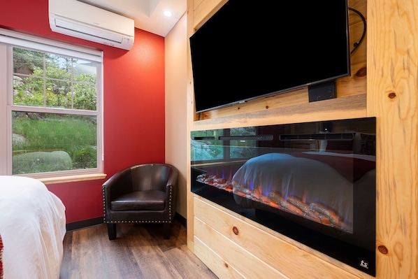 Studio, 1 Bedroom | 1 bedroom, iron/ironing board, free WiFi