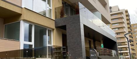 Apartment | Bahagian luar