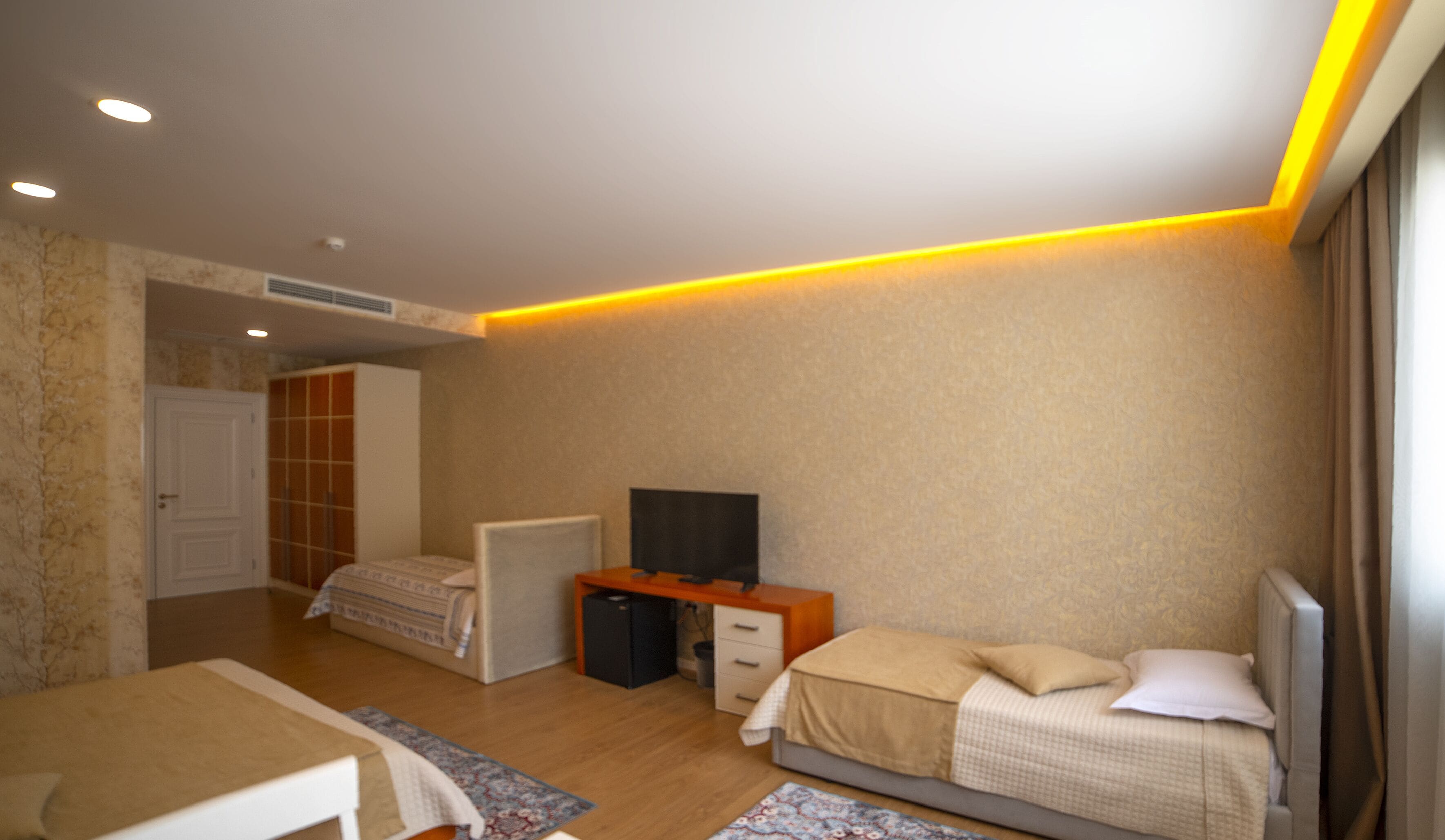 Family Quadruple Room | Soundproofing, free WiFi