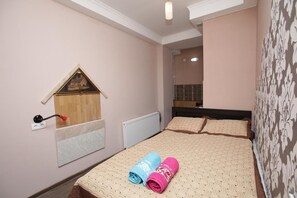 1 bedroom, iron/ironing board, WiFi, bed sheets