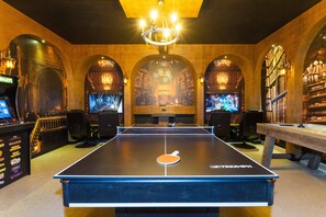 Games room - Last Minute Disney! Private Pool, Hot Tub, Game Room & Themed Bedrooms. Book Now! #90507 (Orlando)