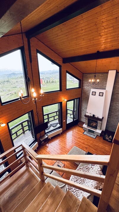 Sirnea Chalet, Spectacular Cabin in Piatra Craiului National Park
