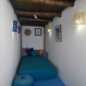 3 bedrooms, WiFi, bed sheets - La Maison Bleue, un Havre de Paix au Coeur de la Médina D'essaouira (Essaouira)