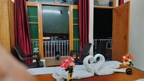 Superior Room - White Mountain By Hill Hikers (Dharamshala)