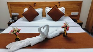 Free WiFi - White Mountain By Hill Hikers (Dharamshala)