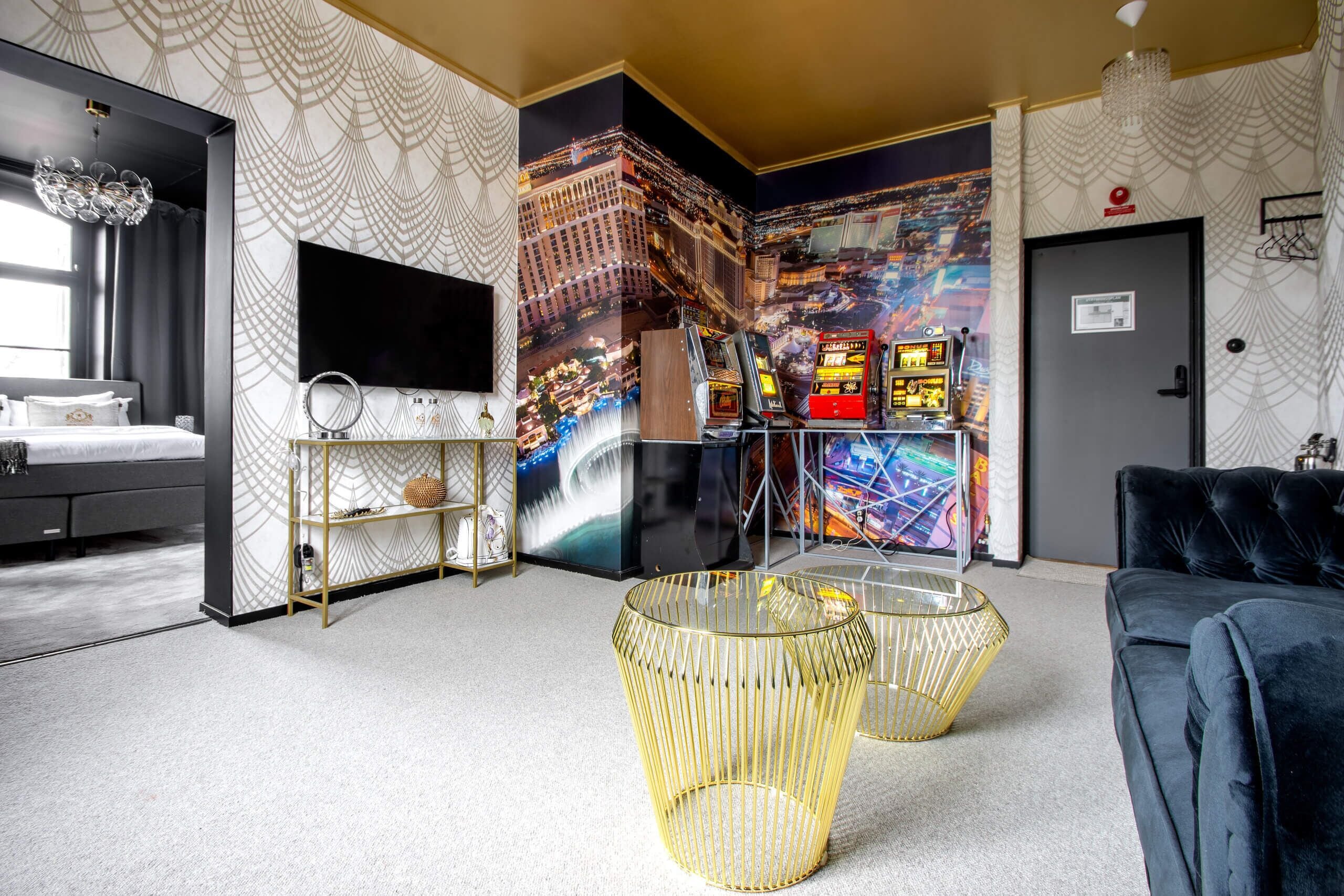 Exclusive Suite | Premium bedding, minibar, blackout drapes, iron/ironing board