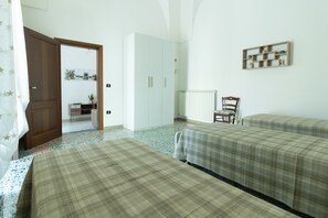 Familienhaus | 2 Schlafzimmer, hochwertige Bettwaren, Daunenbettdecken