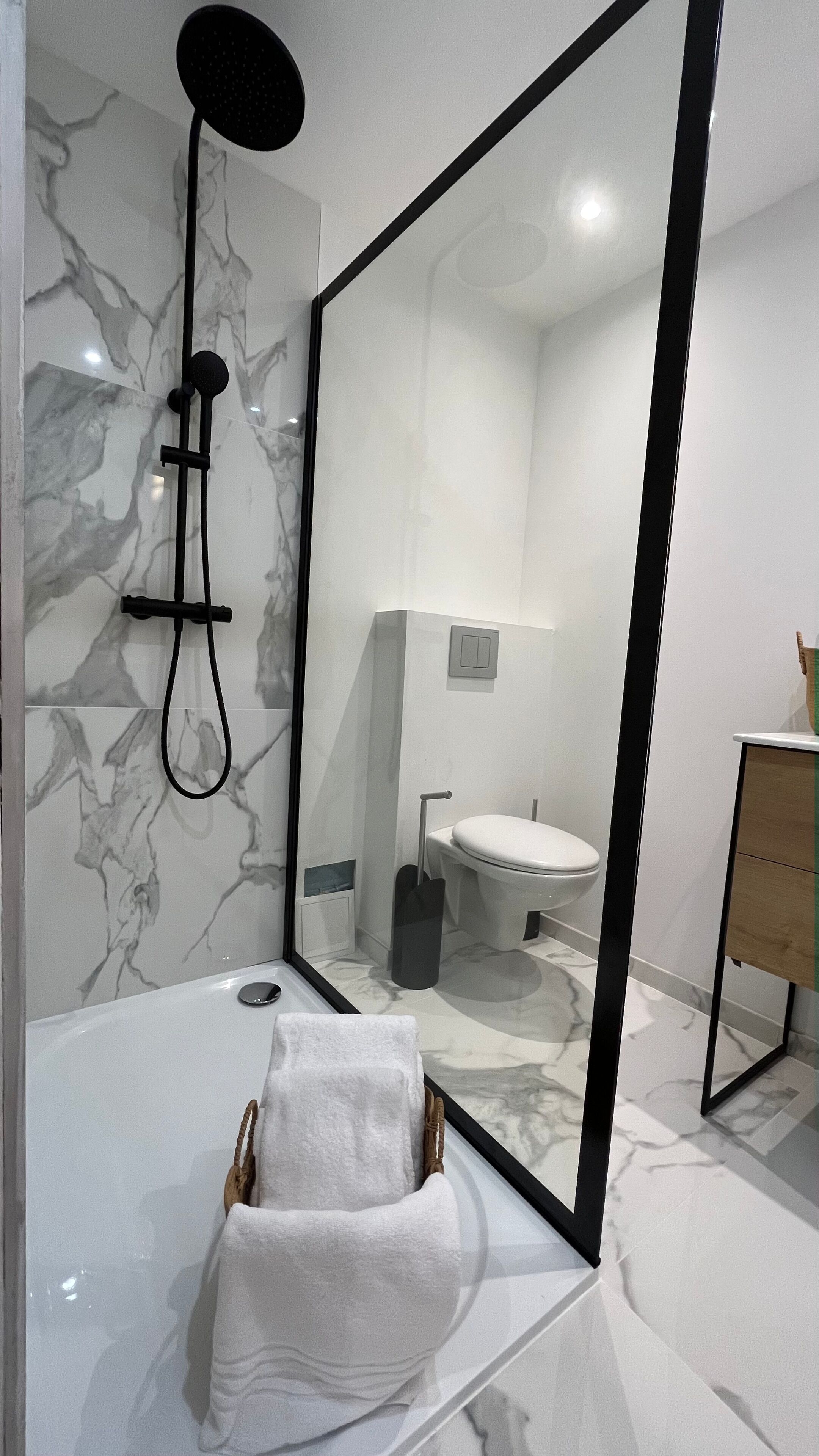 디럭스 스튜디오 | 욕실 | 헤어드라이어