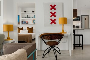 Interior - Artistic Oasis On Bree Table Mountain Views (Cape Town)
