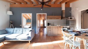 Interior - Can Morei - El Castell, Apart. 4 Personas, Terraza (Orpi)