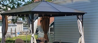 BAYDREAM BELIEVER Island getaway in a quiet neighborhood.