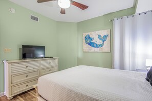 4 bedrooms, Internet, bed sheets