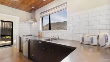 Fridge, microwave, dishwasher, toaster