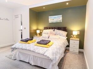 1 chambre, décoration personnalisée, ameublement personnalisé