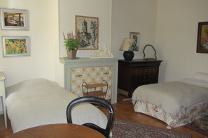 2 Schlafzimmer, Bügeleisen/Bügelbrett, WLAN, Bettwäsche