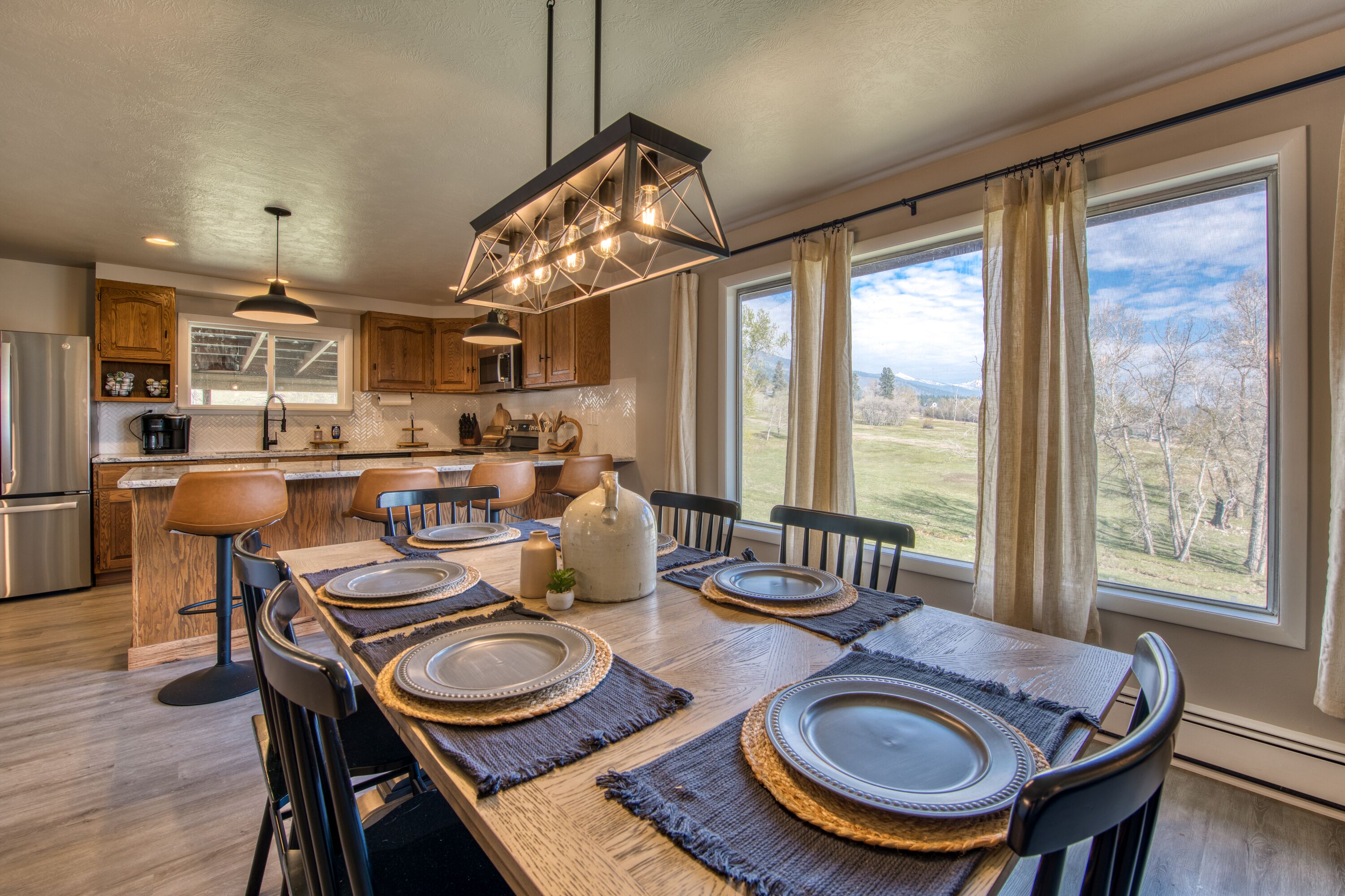 Relaxing mountain getaway with fantastic views!