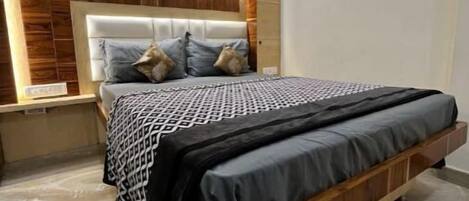 2 soverom, strykejern/-brett, wi-fi og sengetøy