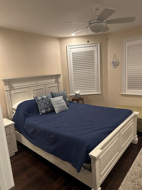 1 chambre, fer et planche à repasser, Wi-Fi, literie fournie