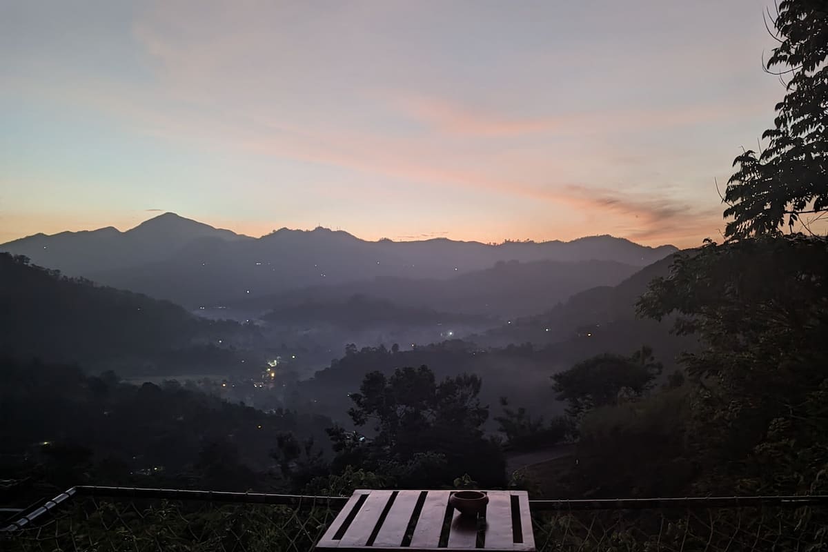 Deluxe Double Room | Laptop workspace, iron/ironing board, free WiFi