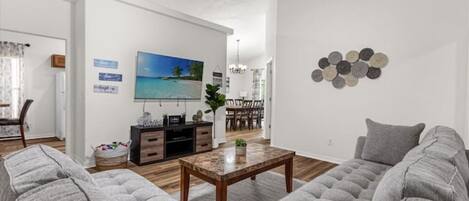 Smart TV, tavolo da calcetto