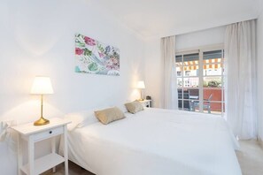 1 bedroom, iron/ironing board, WiFi, bed sheets - Eden Rentals Duke Ocean Views Ac (Tzas del Duque)