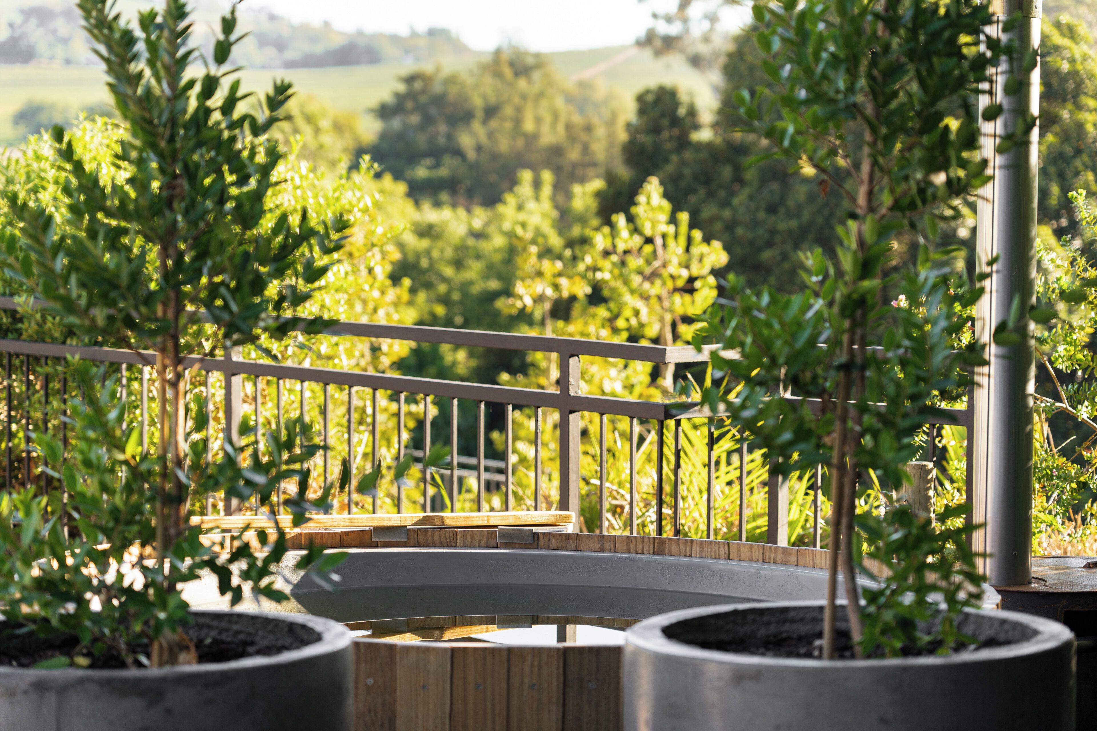Outdoor spa tub