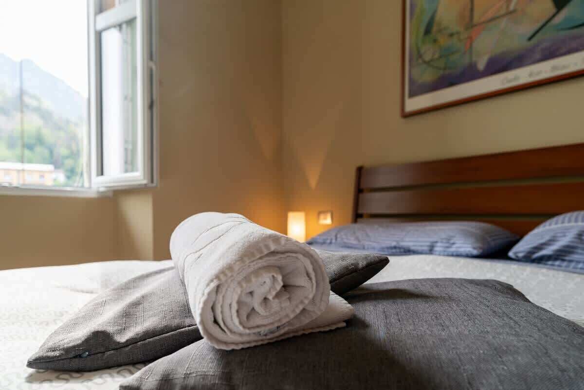 1 chambre, fer et planche à repasser, Wi-Fi gratuit, draps fournis