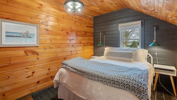 3 bedrooms, desk, iron/ironing board, WiFi