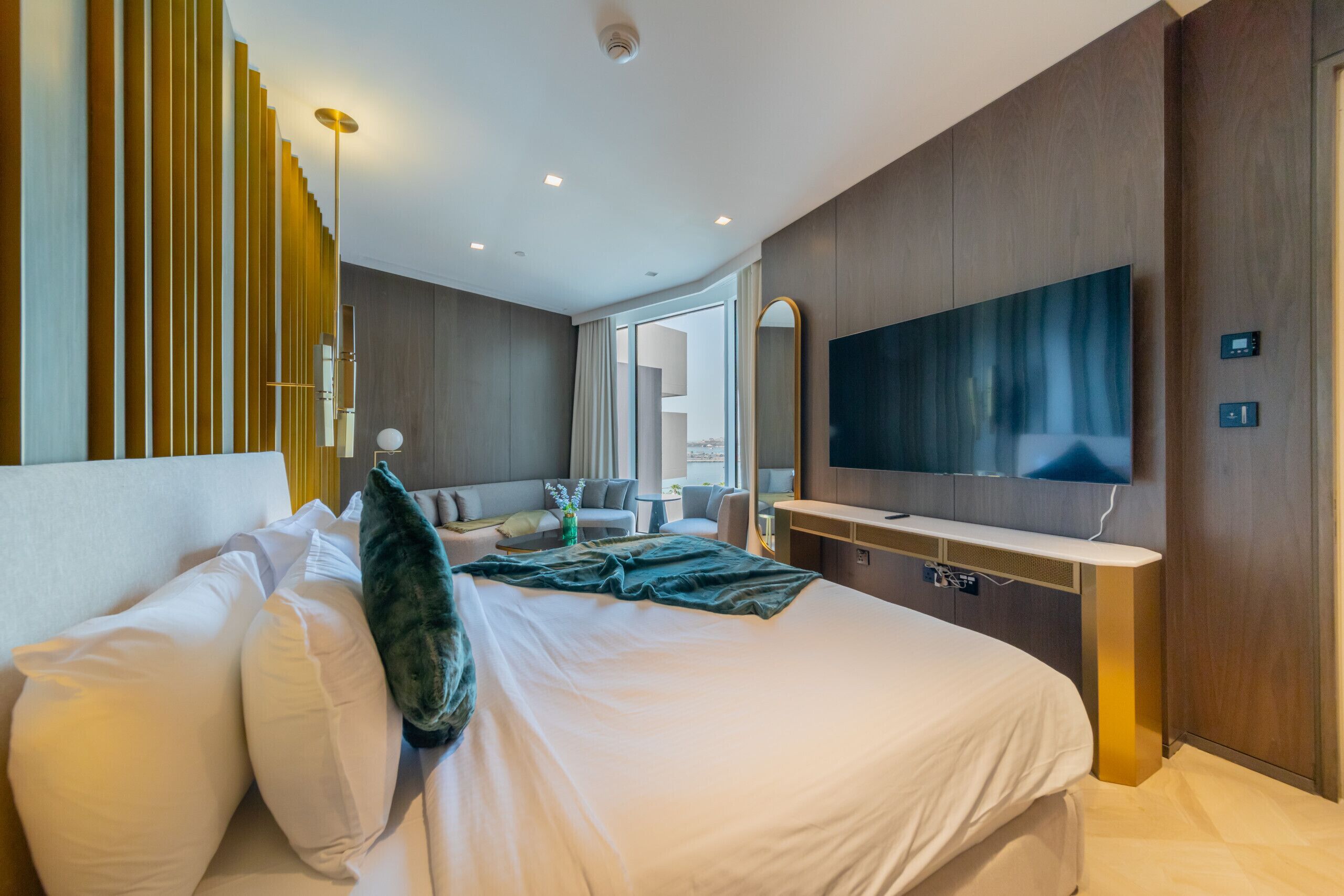 1 bedroom, in-room safe, iron/ironing board, free WiFi