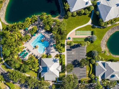 Luxury Naples Golf Condo