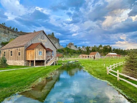 Udendørsområde. Sweetgrass Cottage