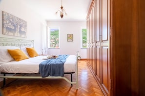 1 quarto, ferros/tábuas de passar roupa, Wi-Fi de cortesia