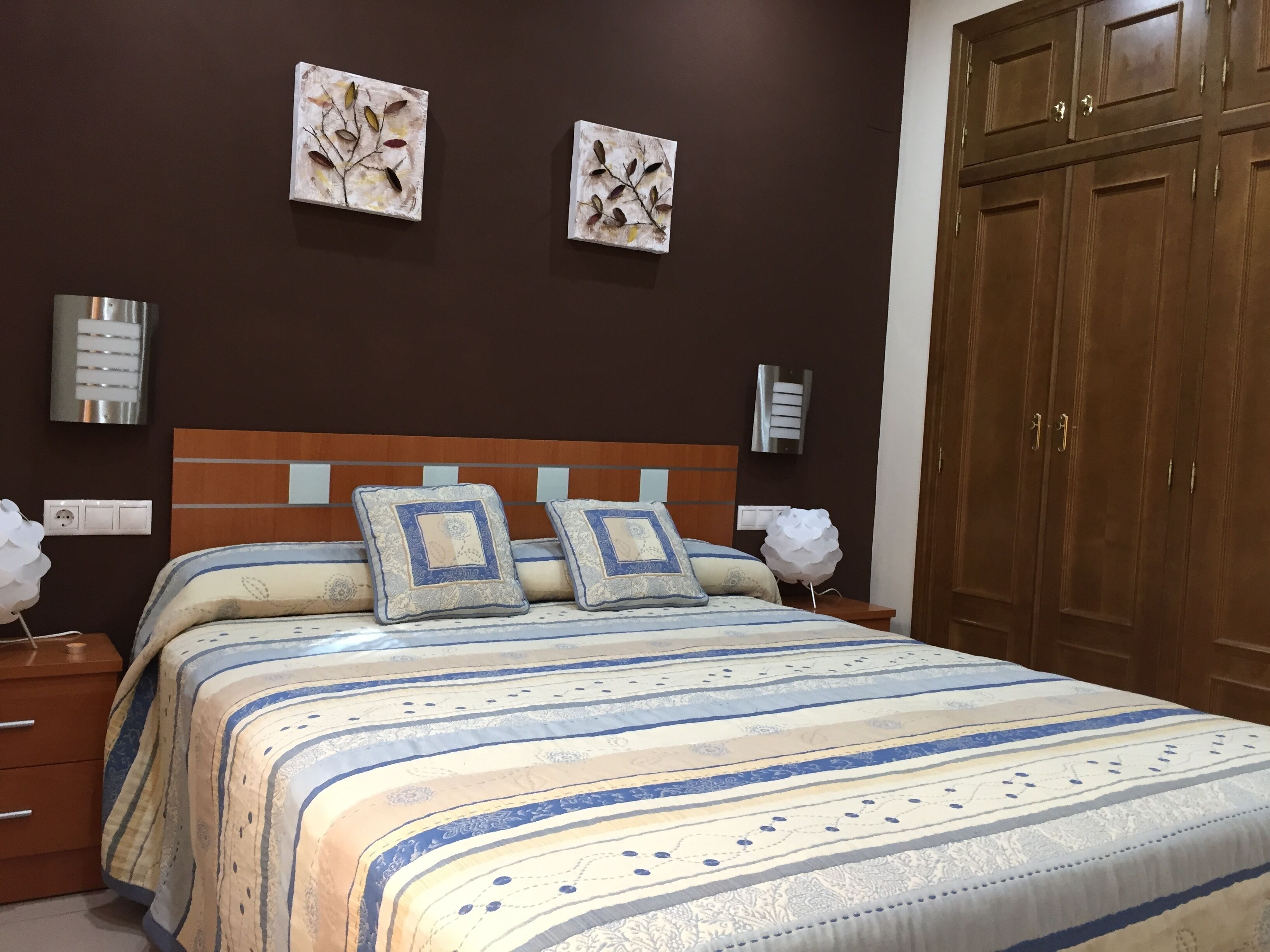 Apartament empresarial | 3 dormitoris, caixa forta a l'habitació i decoració individual 