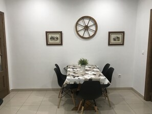 Business Apartment | Living area - Medina Azahara (Córdoba)