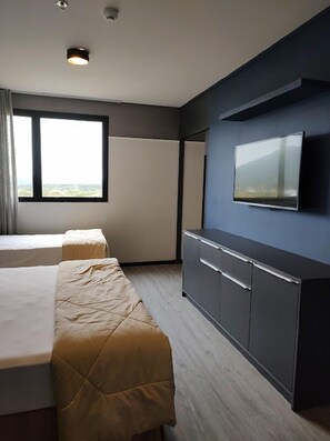Family Apartment, 1 Bedroom, Non Smoking, Park View | Soundproofing, free WiFi, bed sheets