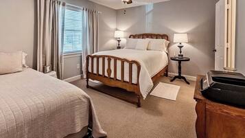 2 bedrooms, iron/ironing board, free WiFi, bed sheets