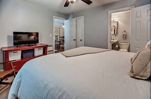 2 bedrooms, iron/ironing board, free WiFi, bed sheets