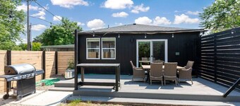 Off-Broadway - Modern w/outdoor oasis of fun
