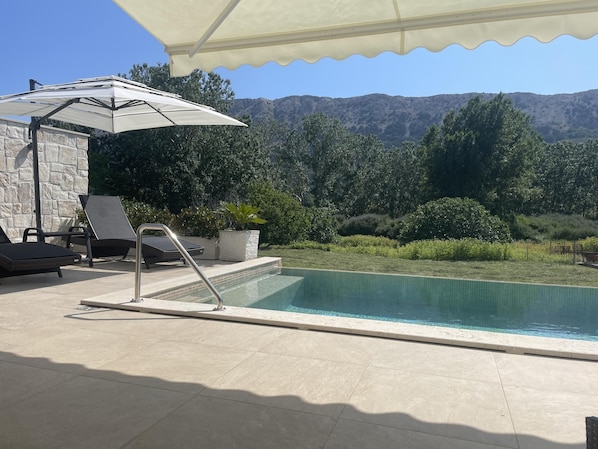 Room - Dupini in Ba ka With 2 Bedrooms and 2 Bathrooms (Baska)