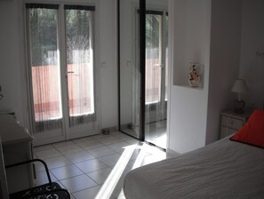 1 bedroom, WiFi - 2 Pieces Avec Piscine Proche DES Plage A Pied (Sainte-Maxime)