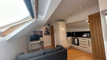 Studio | Living area