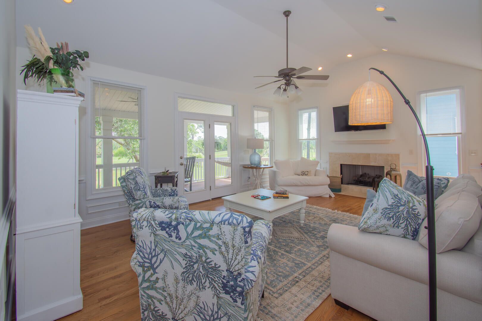 House, Multiple Beds, Kitchen, Golf View | Living area