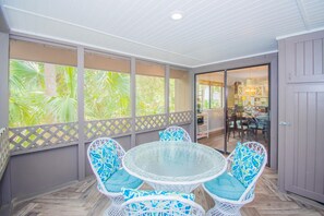 House, Multiple Beds, Kitchen | Dining