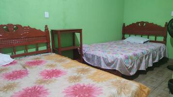 Habitación individual exclusiva | Wifi gratis y ropa de cama