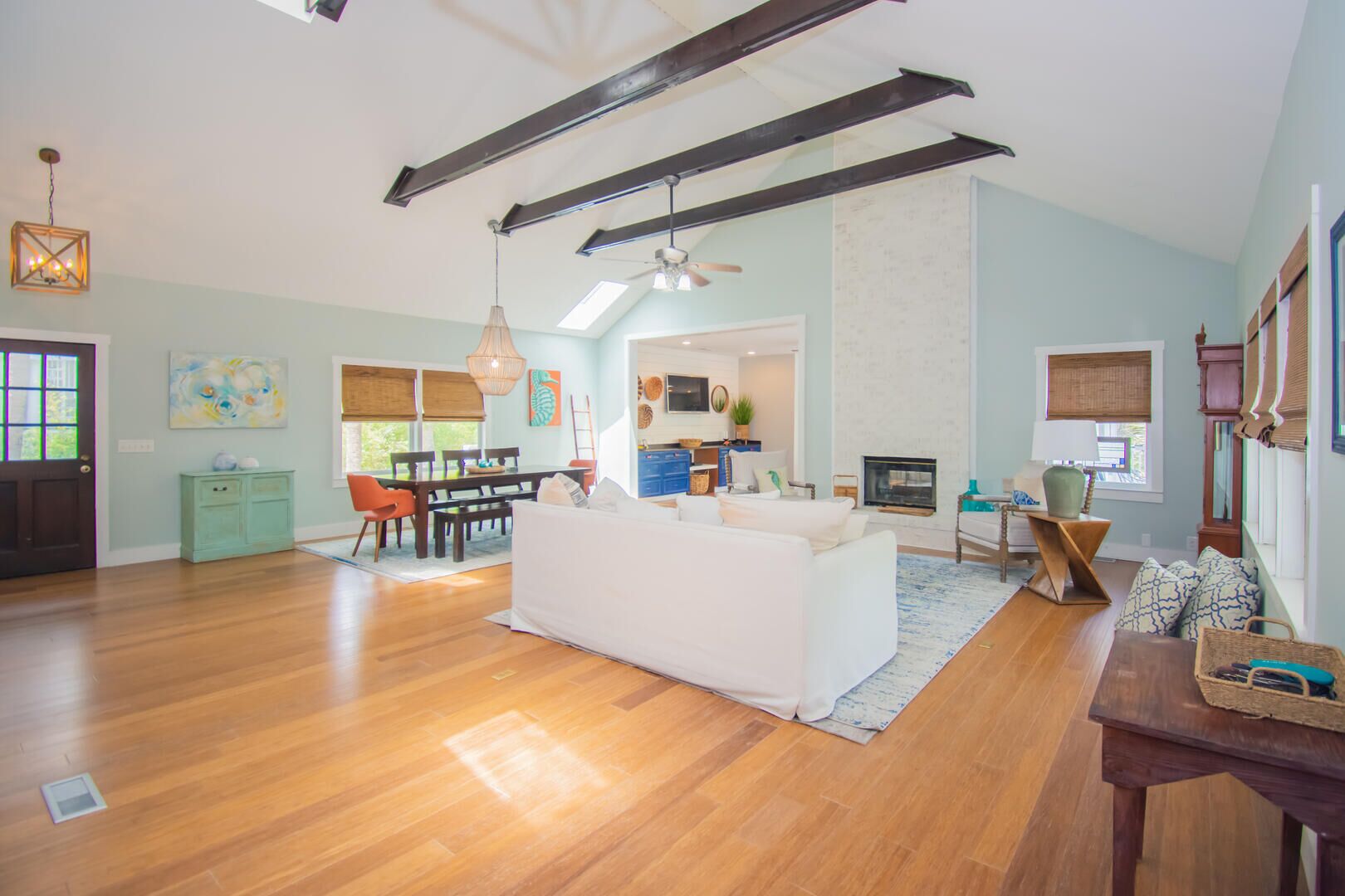 House, Multiple Beds, Beach View | Living area