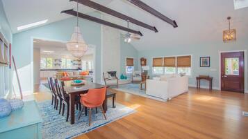 House, Multiple Beds, Beach View | Dining