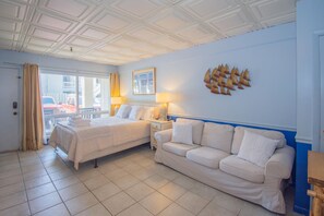Studio, 1 Queen Bed with Sofa bed, Beach View | 1 bedroom, individually decorated, individually furnished, free WiFi - 512 Sunsuites (Fripp Island)